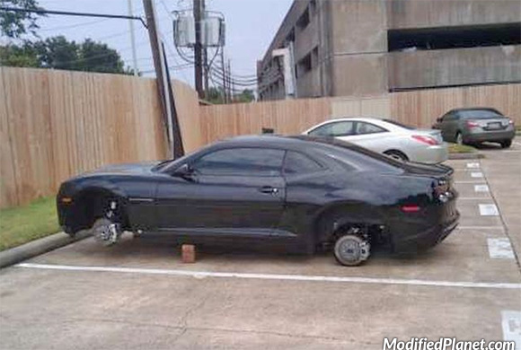 car-photo-2011-chverolet-camaro-ss-wheels-rims-stolen