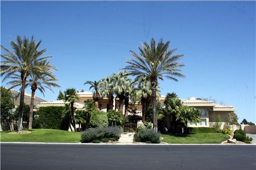 Former Atlanta Braves Ace Greg Maddux Lists Las Vegas Home (PHOTOS) photo