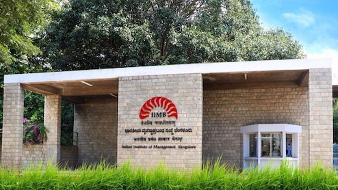 IIM Bangalore Scholarships For Postgraduate Students, Check Details