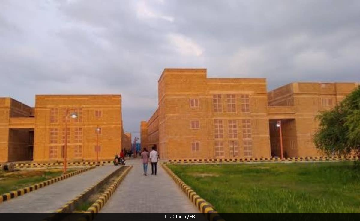 IIT Jodhpur Introduces BSc/BS Programme In Applied AI And Data Science