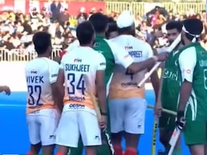 Video: India, Pakistan Players Clash On Field As Hockey Match Heats Up