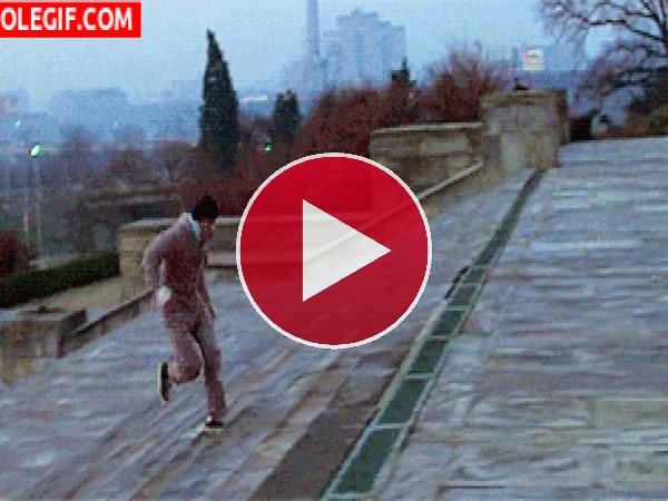 GIF: Rocky subiendo los escalones