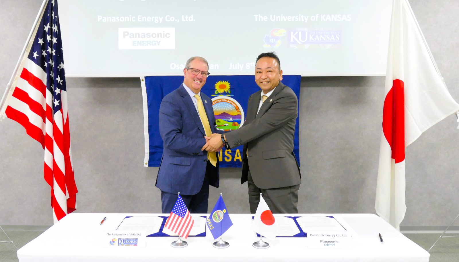 image: Panasonic Energy and University of Kansas to Collaborate on EV Battery Technology and Talent Development