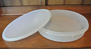 tupperware pie carrier handle