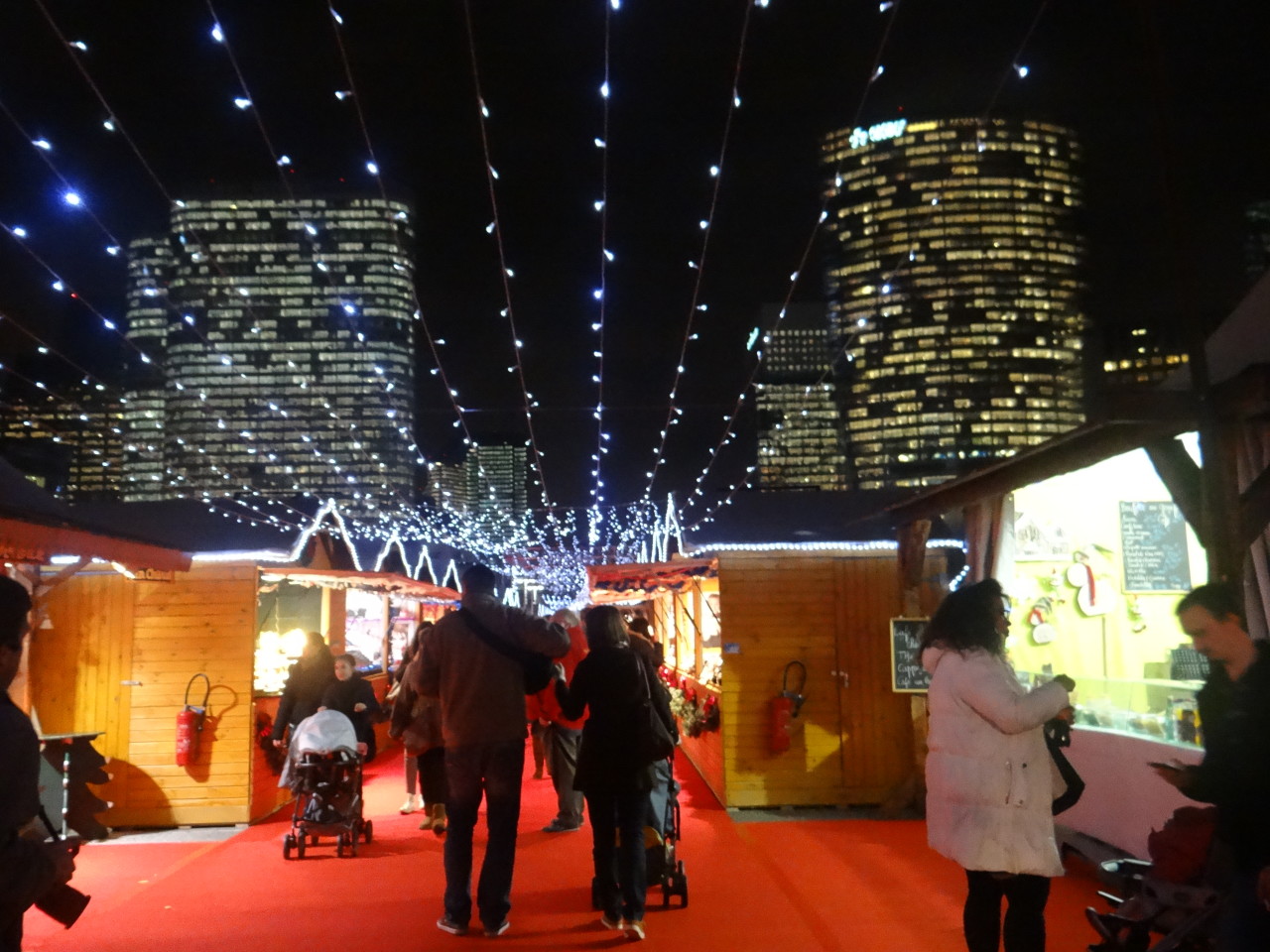 La Defense Christmas market at night