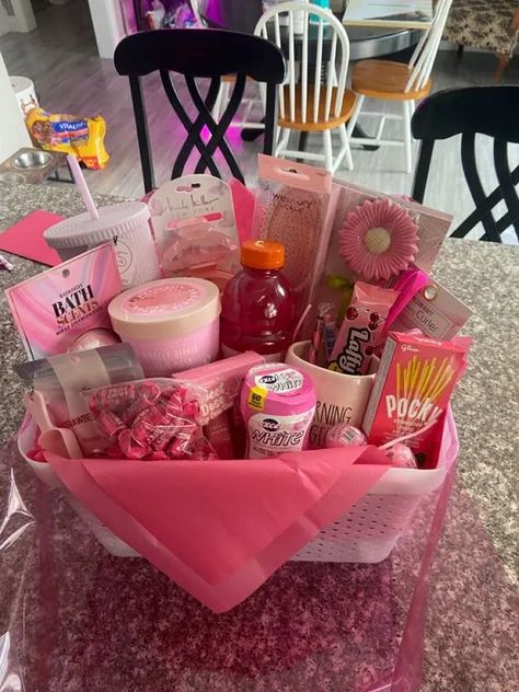 50+ Christmas Gift Basket Ideas for Friends and Family - HubPages Cute Friend Basket Gifts, Bsf Birthday Basket, Gift Basket Pink Theme, Baskets To Make Your Best Friend, Pink Baskets Gifts, Xmas Basket Gift Ideas For Best Friend, Friend Basket Ideas Birthday, Pink Themed Basket, Color Party Pink Basket