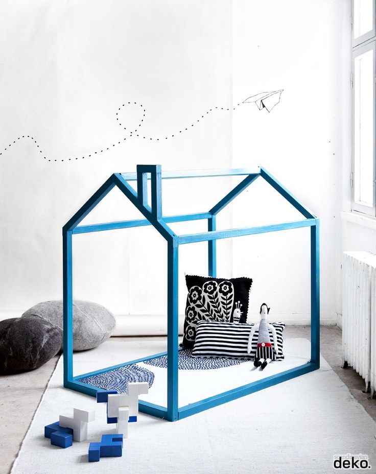 Wooden playhouse DIY by Scandinavian deko