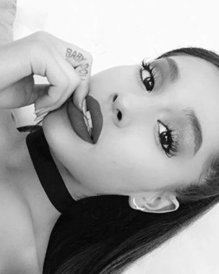 Ariana Grande Got a Sweet “Baby Doll” Tattoo on Her Finger!