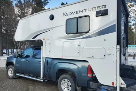 2020 Adventurer 86fb truckCamper