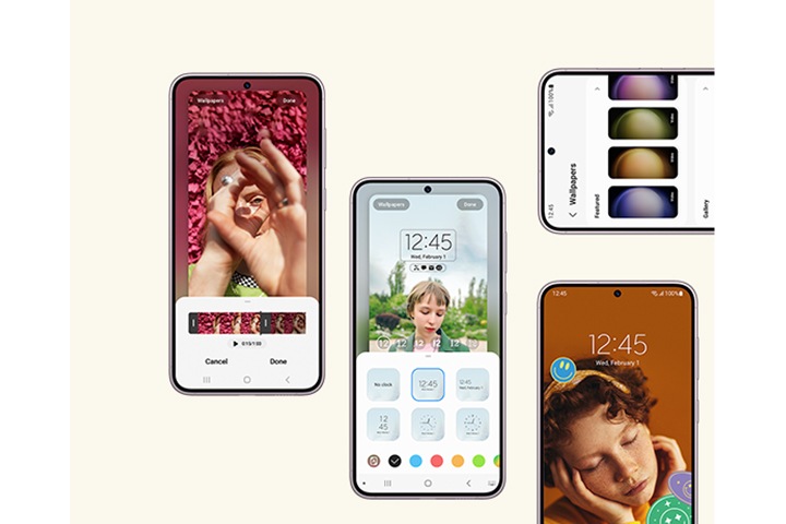 갤럭시 S23+ 4대가 정면을 향해 있습니다. 1대는 비디오 재생 편집을 위해 잠금 화면에서 비디오 편집기가 열려있습니다. 다른 1대는 시계 스타일 및 위치가 수정되고 있습니다. 다른 1대는 배경화면을 선택하고 있습니다. 나머지 1대는 스티커가 적용된 잠금화면이 맞춤 설정되어 있습니다.