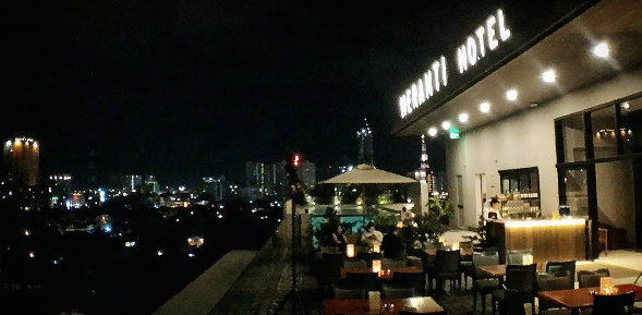 Meranti Hotel Deck Bar