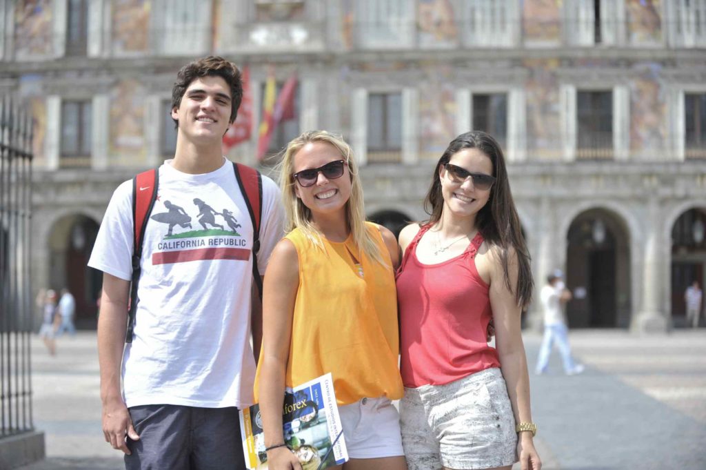 Study Spanish courses in Madrid and get make some new friends