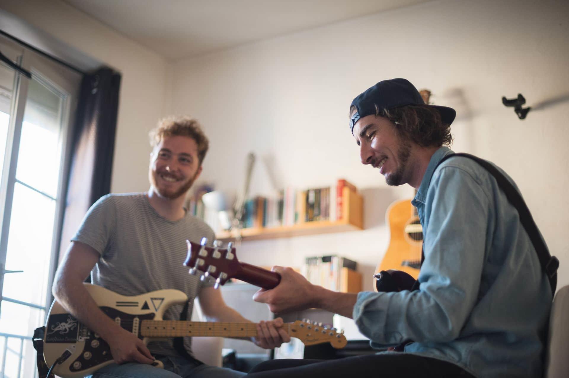 Comment jouer de la musique si l'on ne peut se repérer sur le manche ?