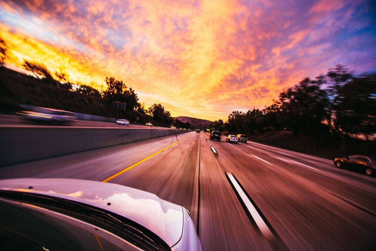 Que faut-il savoir avant d'acquérir une voiture électrique ?