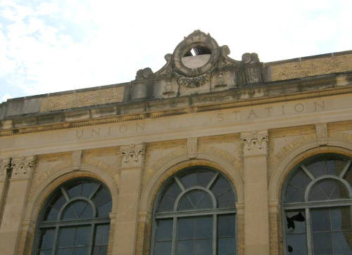 Texarkana AK-TX -Union Station architectural details