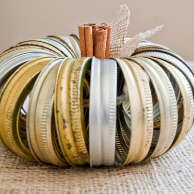 mason jar lid pumpkins