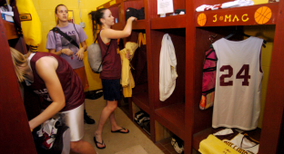 GIRLS LOCKER ROOM SPORTS