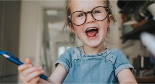 School kid smile girl