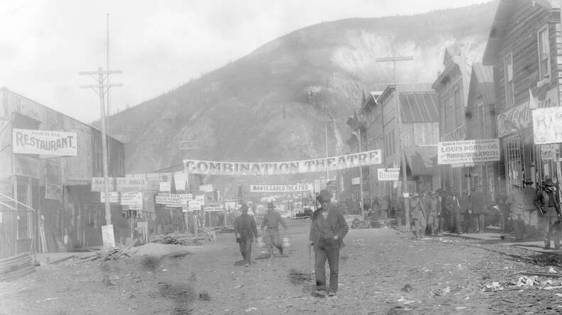 dawson city: frozen time 