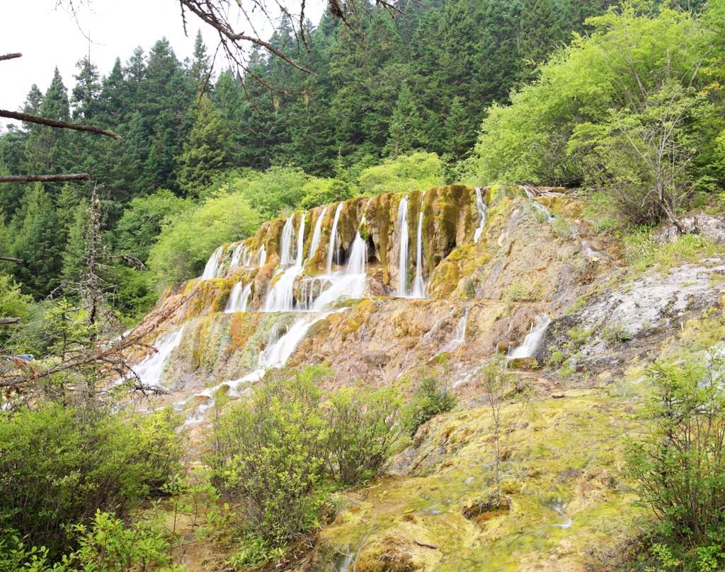 photo,material,free,landscape,picture,stock photo,Creative Commons,Huanglong waterfall from a high place flow bright, , , , 