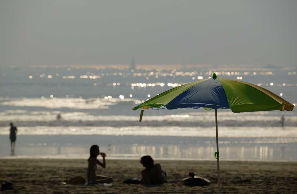 foto,tela,gratis,paisaje,fotografía,idea,Parasol en la playa, Ola, Mar, Sombrilla, Se bañar en el mar