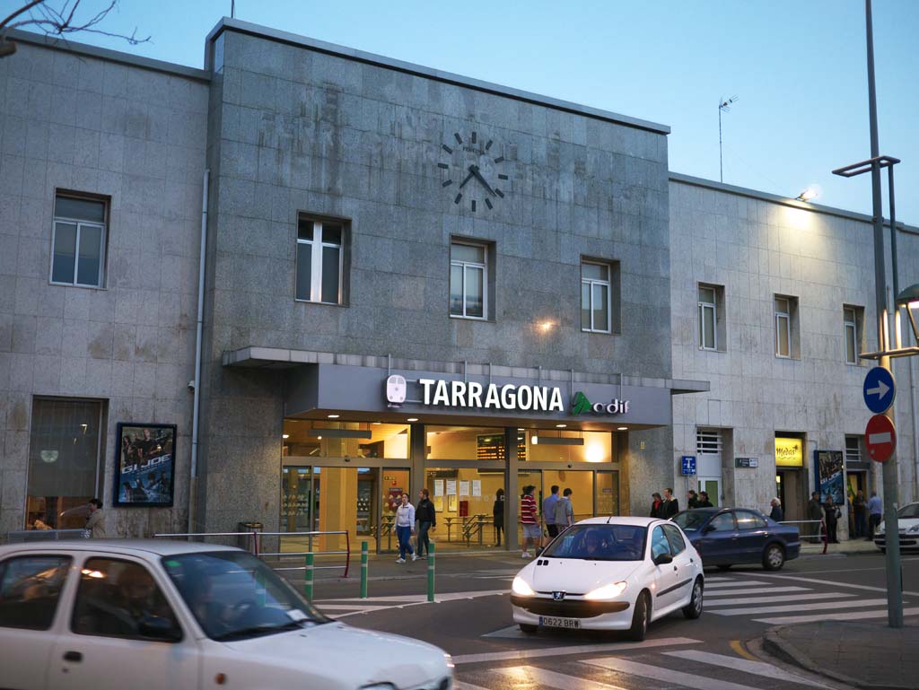 Foto, materiell, befreit, Landschaft, Bild, hat Foto auf Lager,Tarragona Bahnhof, , , , 