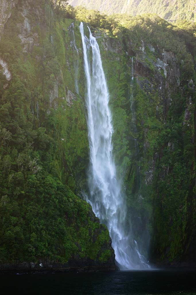 foto,tela,gratis,paisaje,fotografía,idea,Milford Sound Stalin Cascadas, , , , 