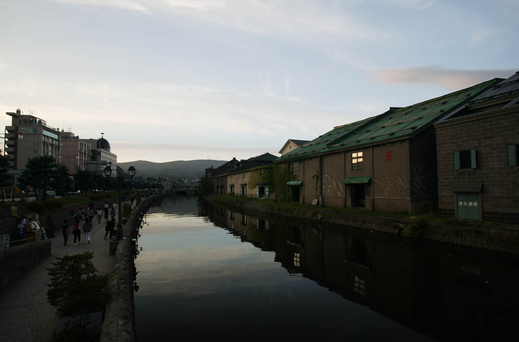 foto,tela,gratis,paisaje,fotografía,idea,Paisaje de tarde de canal de Otaru, Canal, Farola, La superficie del agua, Depósito de ladrillo