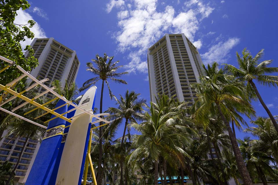 Ôîòî, ìàòåðèàëüíûé, ñâîáîäíûé, ïåéçàæ, ôîòîãðàôèÿ, ôîòî ôîíäà.,Waikiki ãîñòèíèöà., Ïëÿæ, surfboard, Ñèíåå íåáî, Çäàíèå