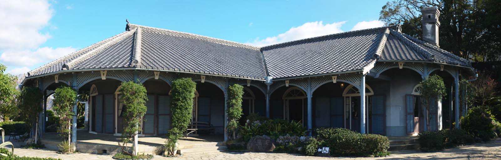 photo, la matière, libre, aménage, décrivez, photo de la réserve,Une vieille maison du rapace, Bâtiment du de l'ouest-style, maison, toit, cheminée