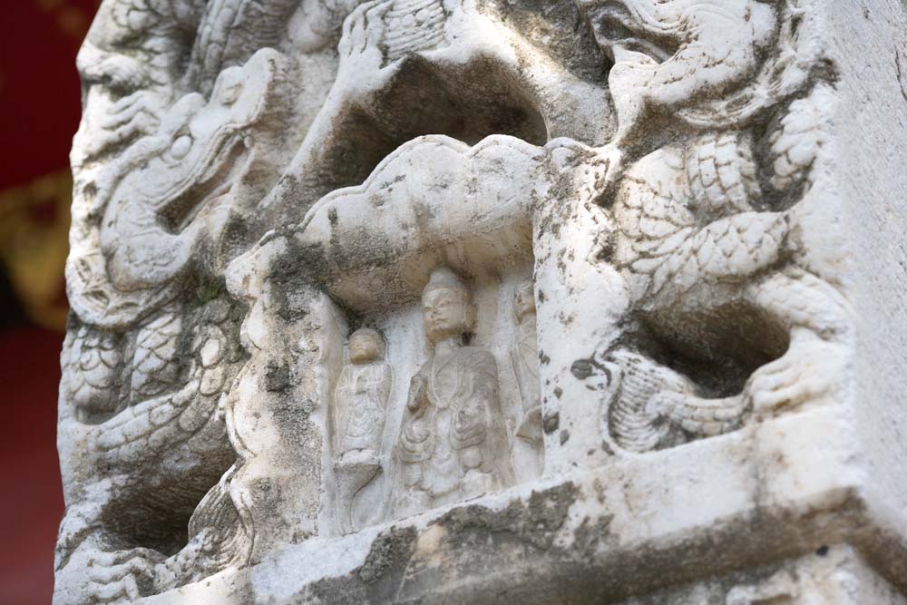 Foto, materiell, befreit, Landschaft, Bild, hat Foto auf Lager,Der weiße Schiefer des Berges in Wintertempel, Buddhistisches Bild, Marmor, Drachen, Buddhismus