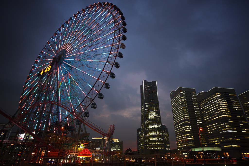 Foto, materieel, vrij, landschap, schilderstuk, bevoorraden foto,Yokohama Minato Mirai 21, Oriëntatiepunt rijzen, Ferris verrijden, Een attractiepark, Toekomst boetseren stad