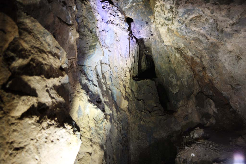 photo,material,free,landscape,picture,stock photo,Creative Commons,Ohkubo tunnel of Iwami-silver-mine, The gallery, vein, An eternal deposit, Somo