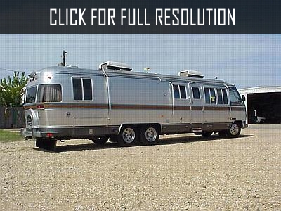 Airstream 345