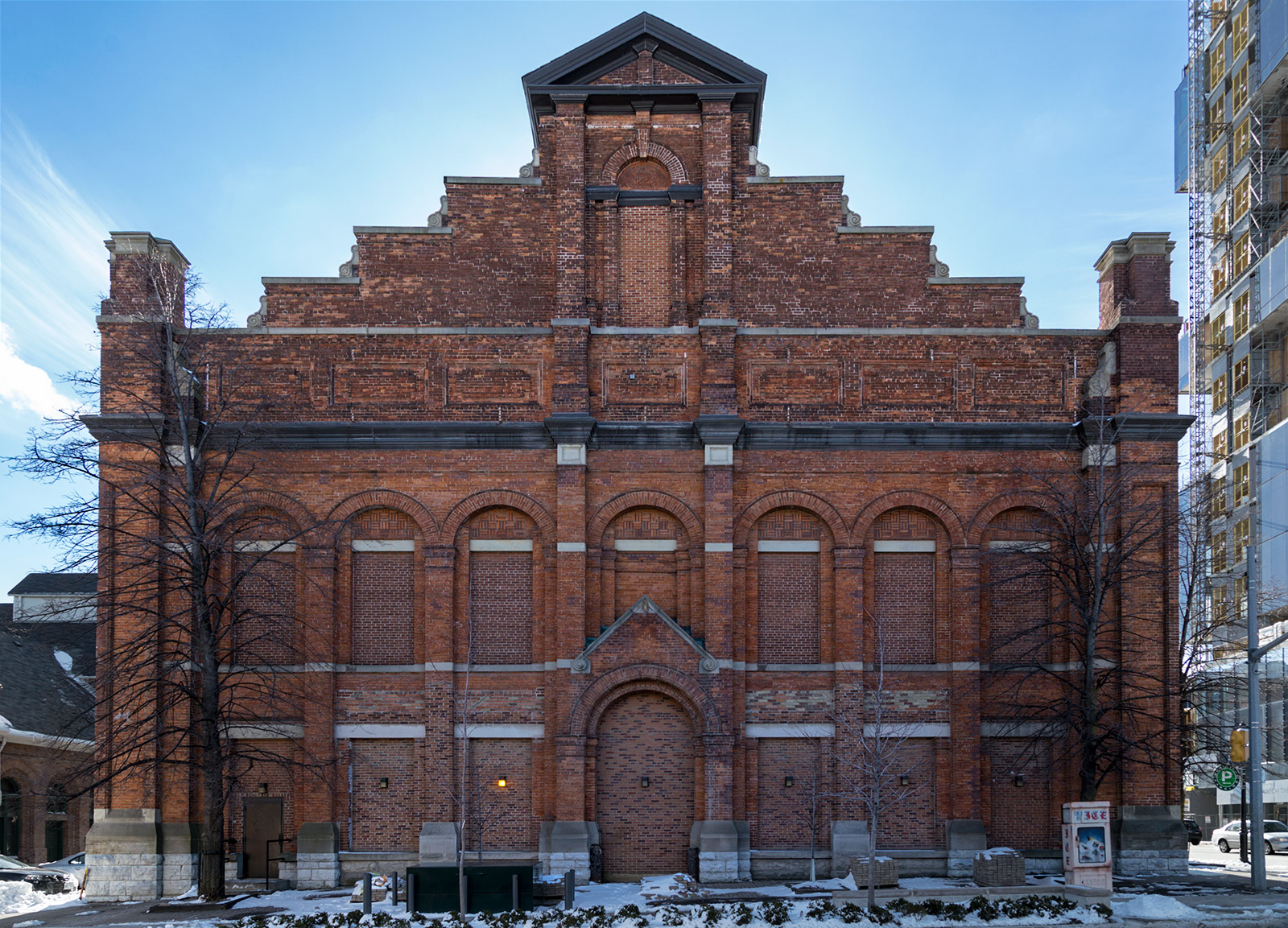 20160404. East elevation of Toronto's once Consumers Gas Co. Pur