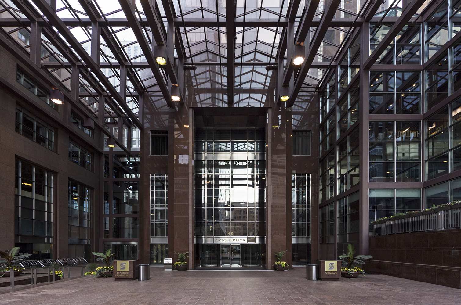 20170411. Scotia Plaza's grand entrance atrium. #Toronto, #archi