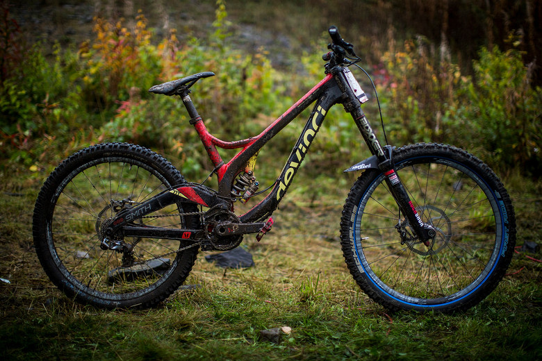 WINNING BIKE: Steve Smith's Devinci Wilson Carbon - WINNING BIKE: Steve Smith's Devinci Wilson Carbon - Mountain Biking Pictures - Vital MTB