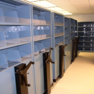 square-Biomedical-Mobile-Storage-Shelving-System