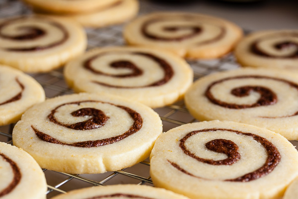 cinnamon bun cookies