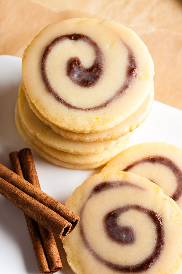 cinnamon bun cookies