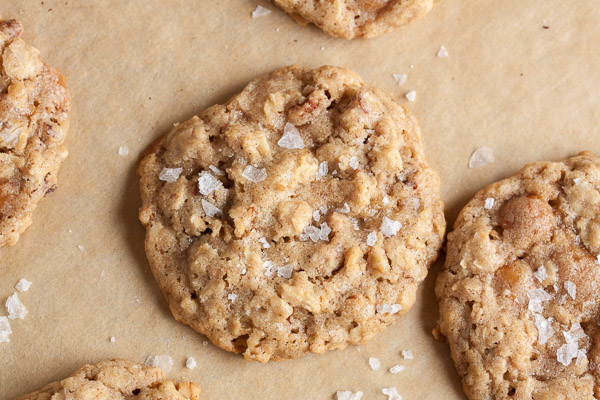 oatmeal salted caramel cookies