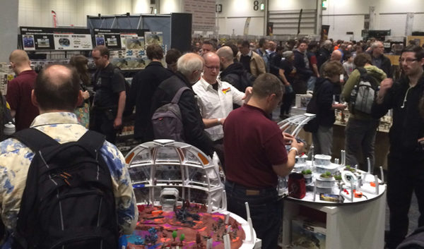 Salute 2016 crowds (1)