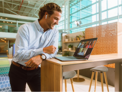 man using zoom meetings