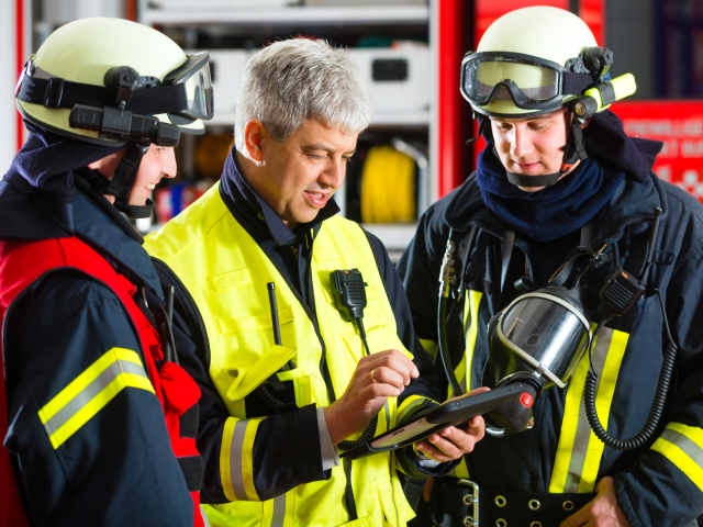 Brandweerlieden in gesprek