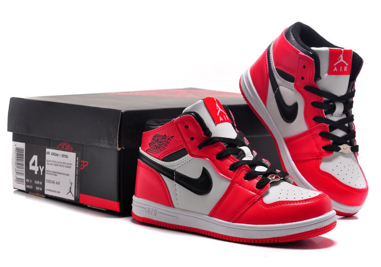 Kids Jordan 1 Retro Red White Black Shoes