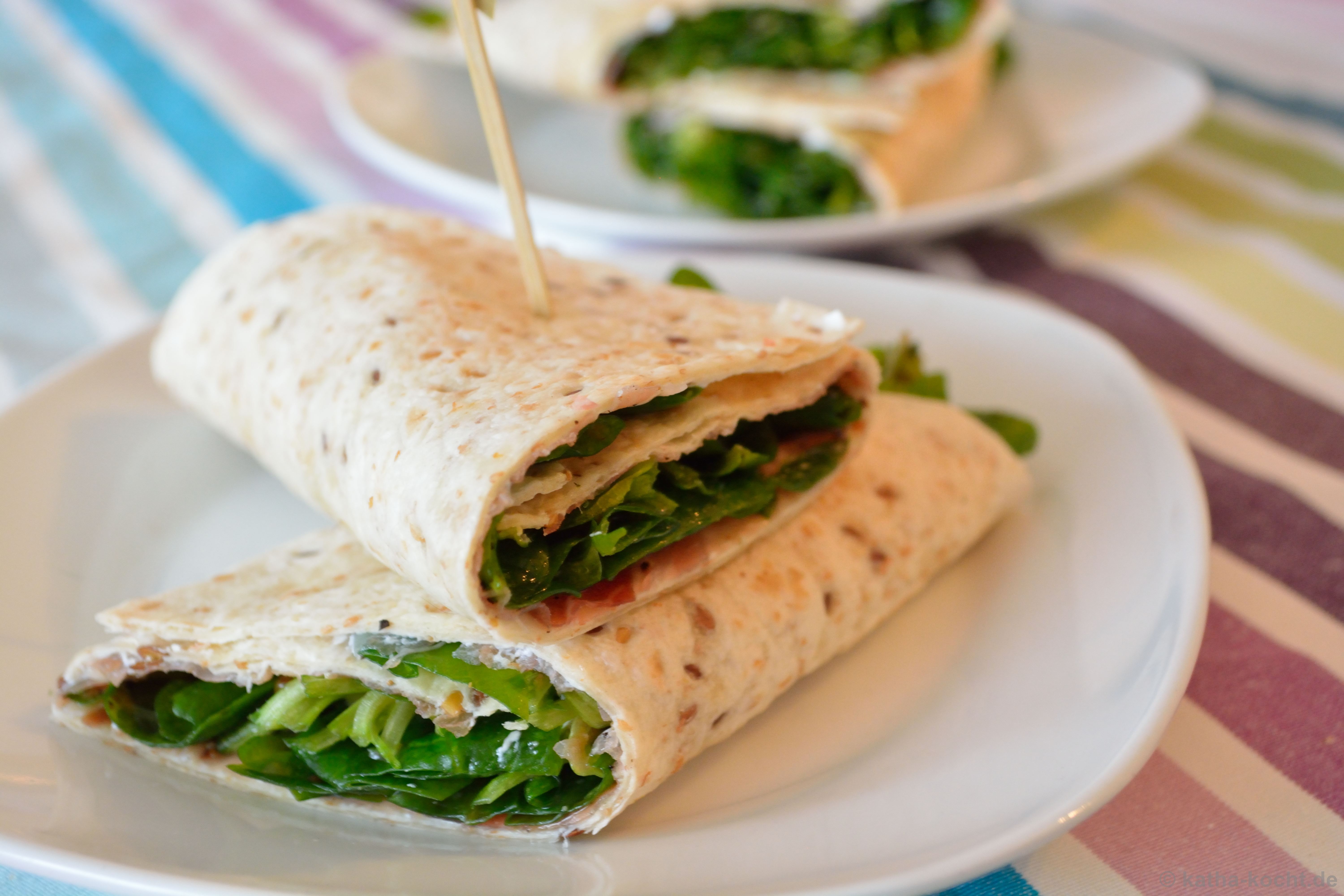 Schinken-Ziegenkäse Wrap mit süßem Senfdressing