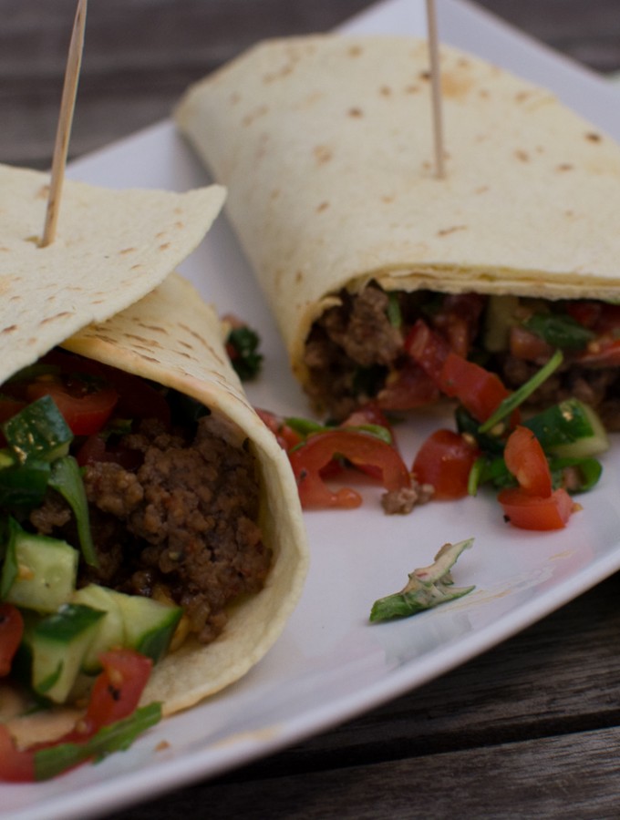 Pikante Wraps mit Hackfleisch