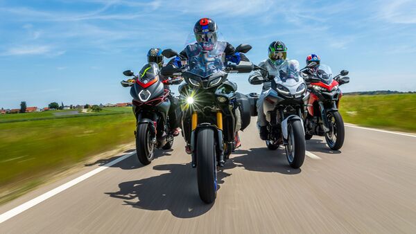 Ducati Multistrade 950 S BMW F 900 XR Yamaha Tracer 9 GT MV Agusta Turismo Veloce 800 Lusso SCS Vergleichstest