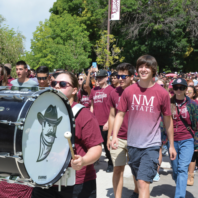 Students walking down the international mall during the First Walk event.