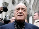 El propietario de los grandes almacenes de lujo Harrods y padre de Dodi, Mohamed Al Fayed, a su llegada al Tribunal de Justicia en Londres.